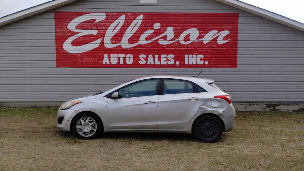 2016 Hyundai Elantra GT Base's photo