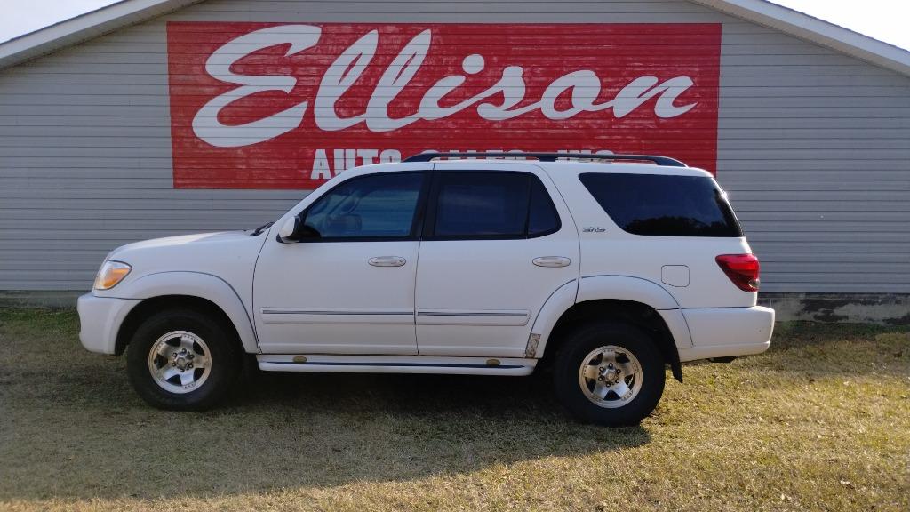 2006 Toyota Sequoia SR5's photo