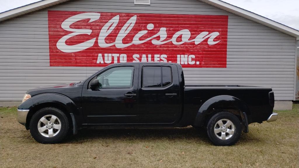 2010 Nissan Frontier SE's photo